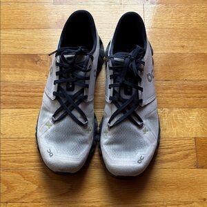 On Running Womens Grey and Black Athletic Shoes Size 10